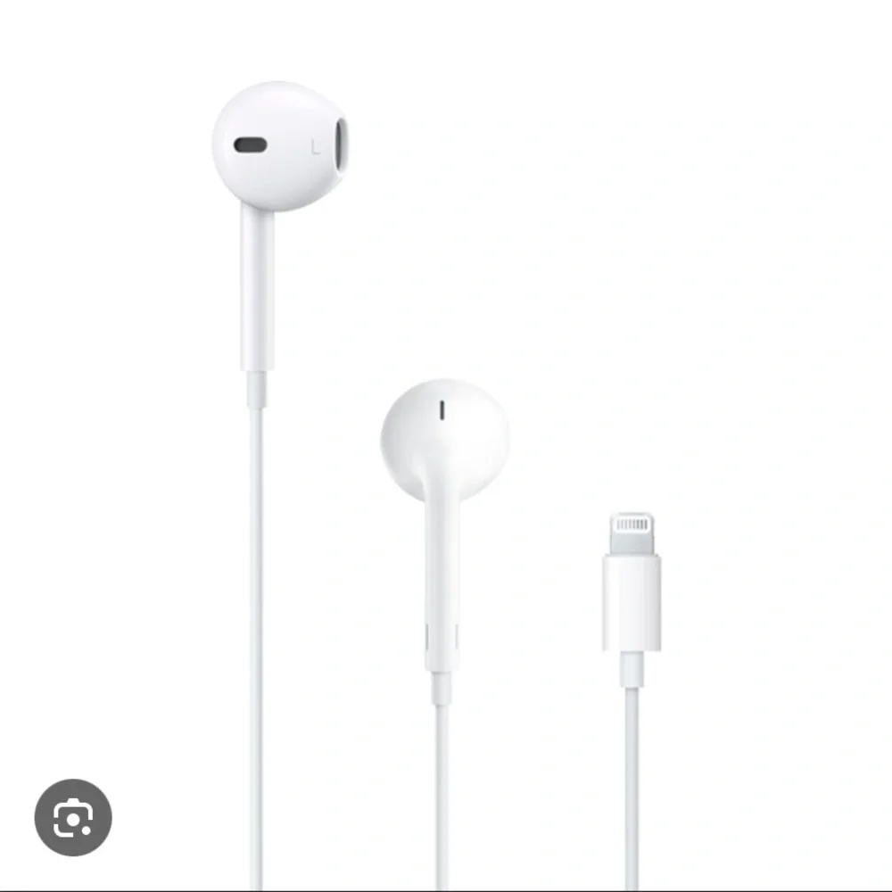 Apple EarPods with Lightning Connector
